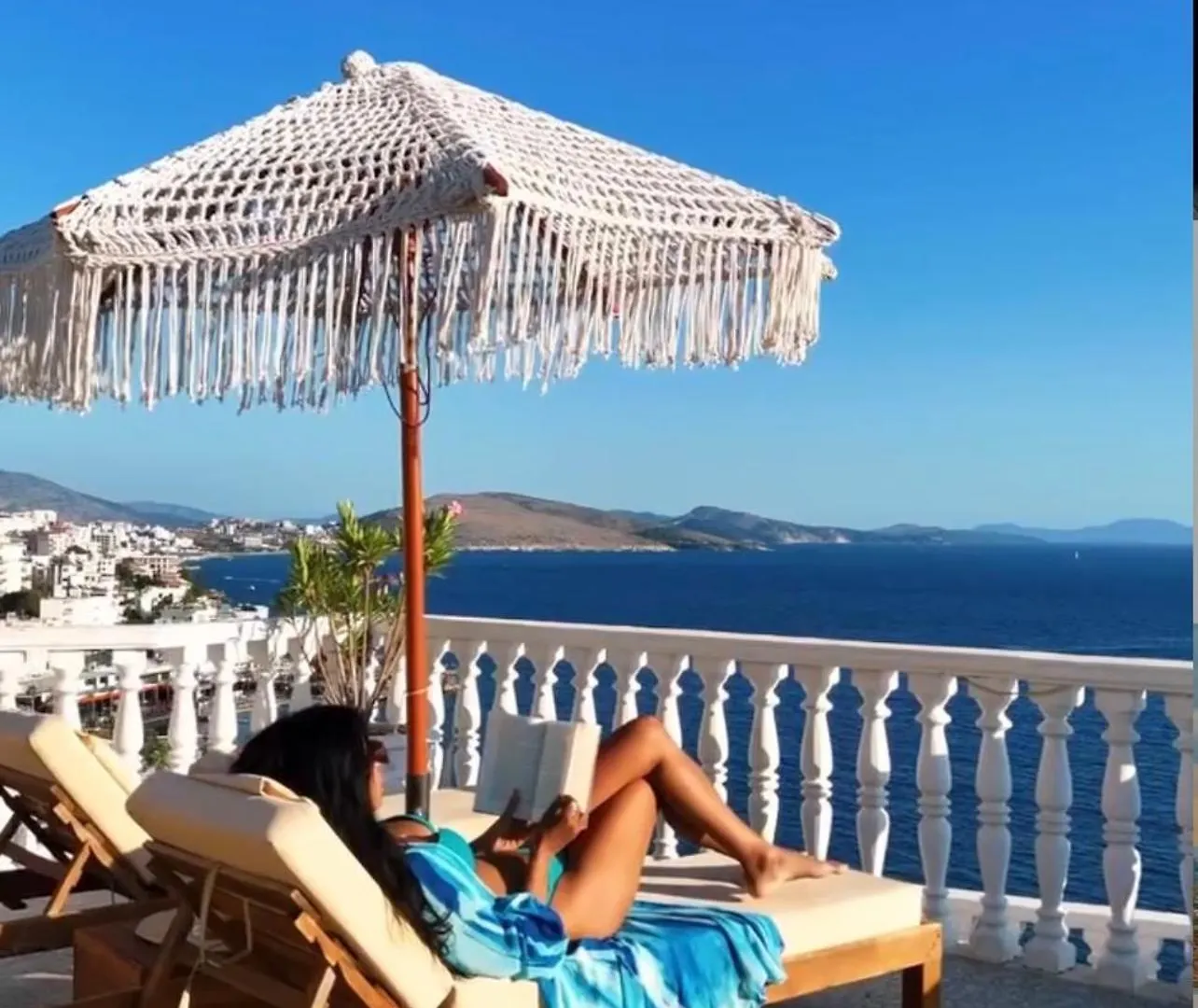 Monte Cristo Hotel - Rooftop Pool Sarande