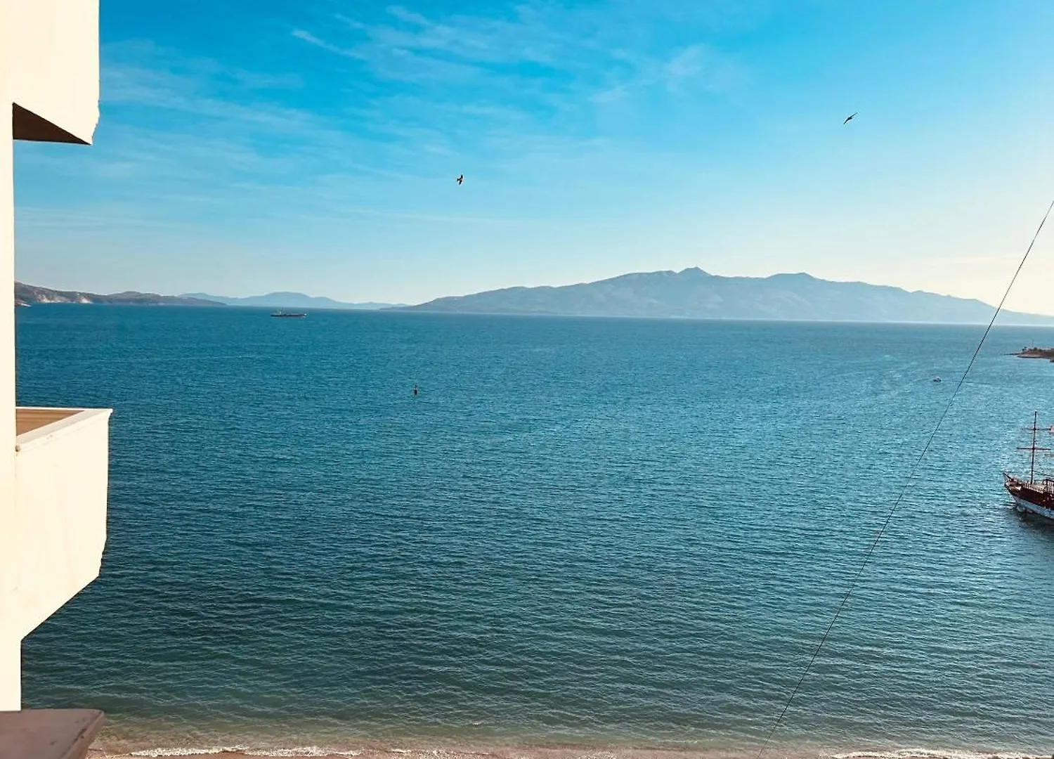 Monte Cristo Hotel - Rooftop Pool Sarande