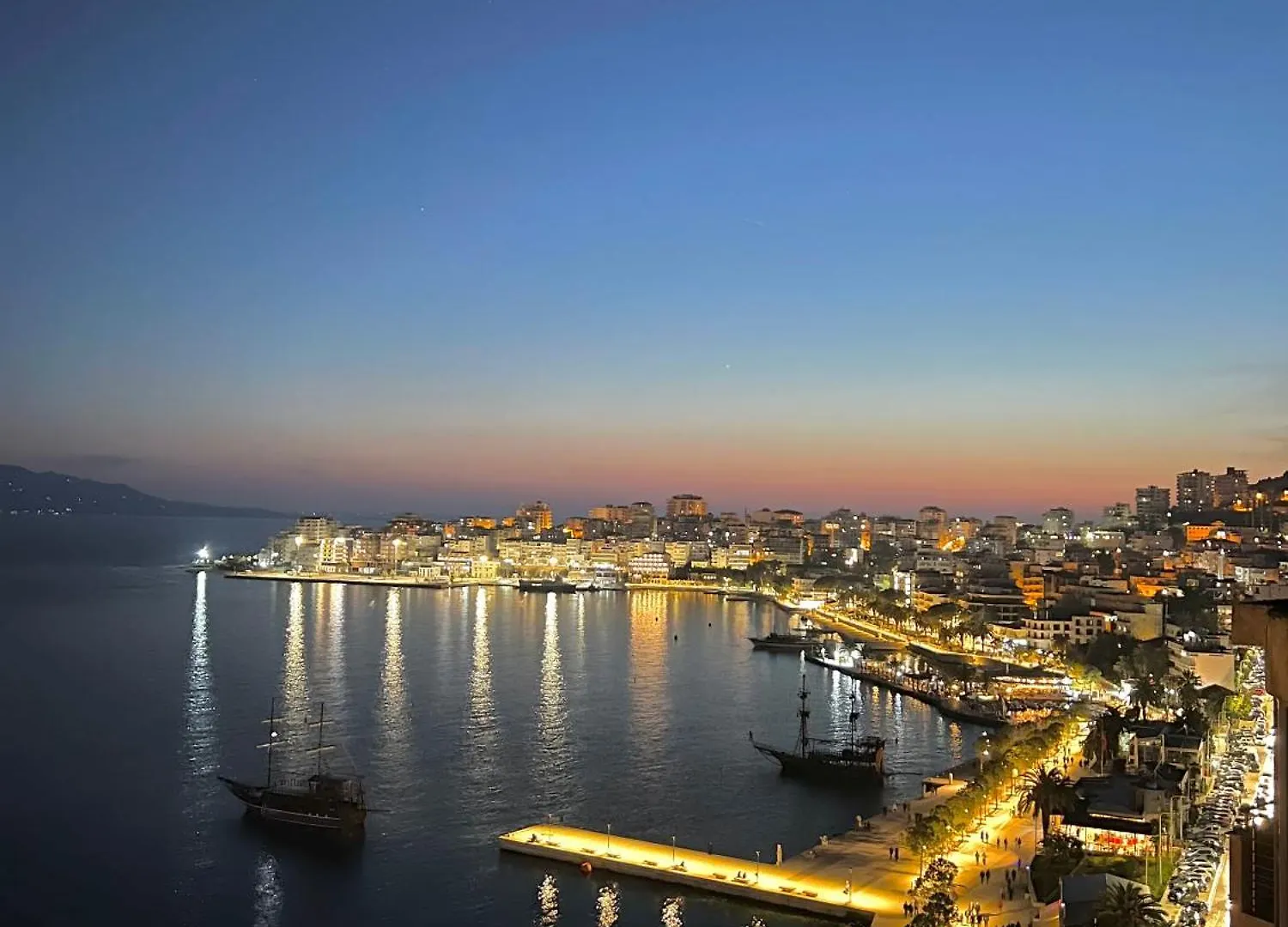 Monte Cristo Hotel - Rooftop Pool Sarande