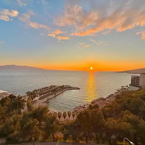 Helia Seaside Hotel